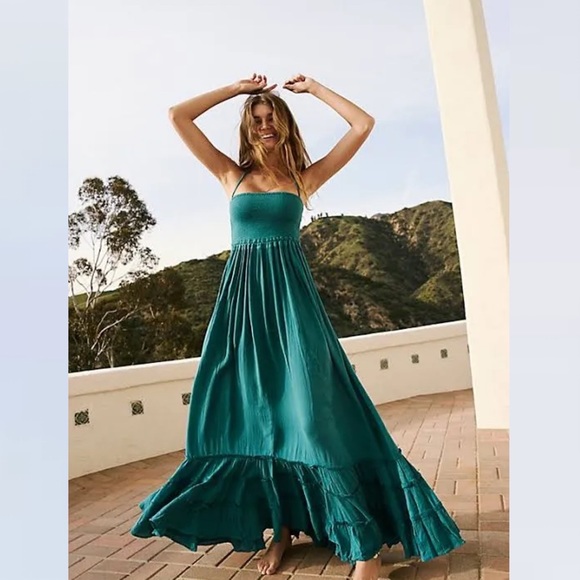 Free People Dresses & Skirts - Free People Extratropical Maxi Dress
